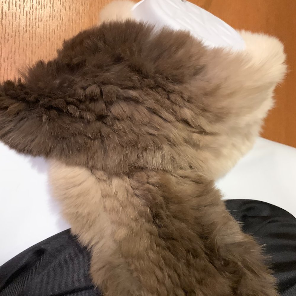 ❄️ Genuine Rabbit Fur Knitted Scarf NWOT - Picture 6 of 6